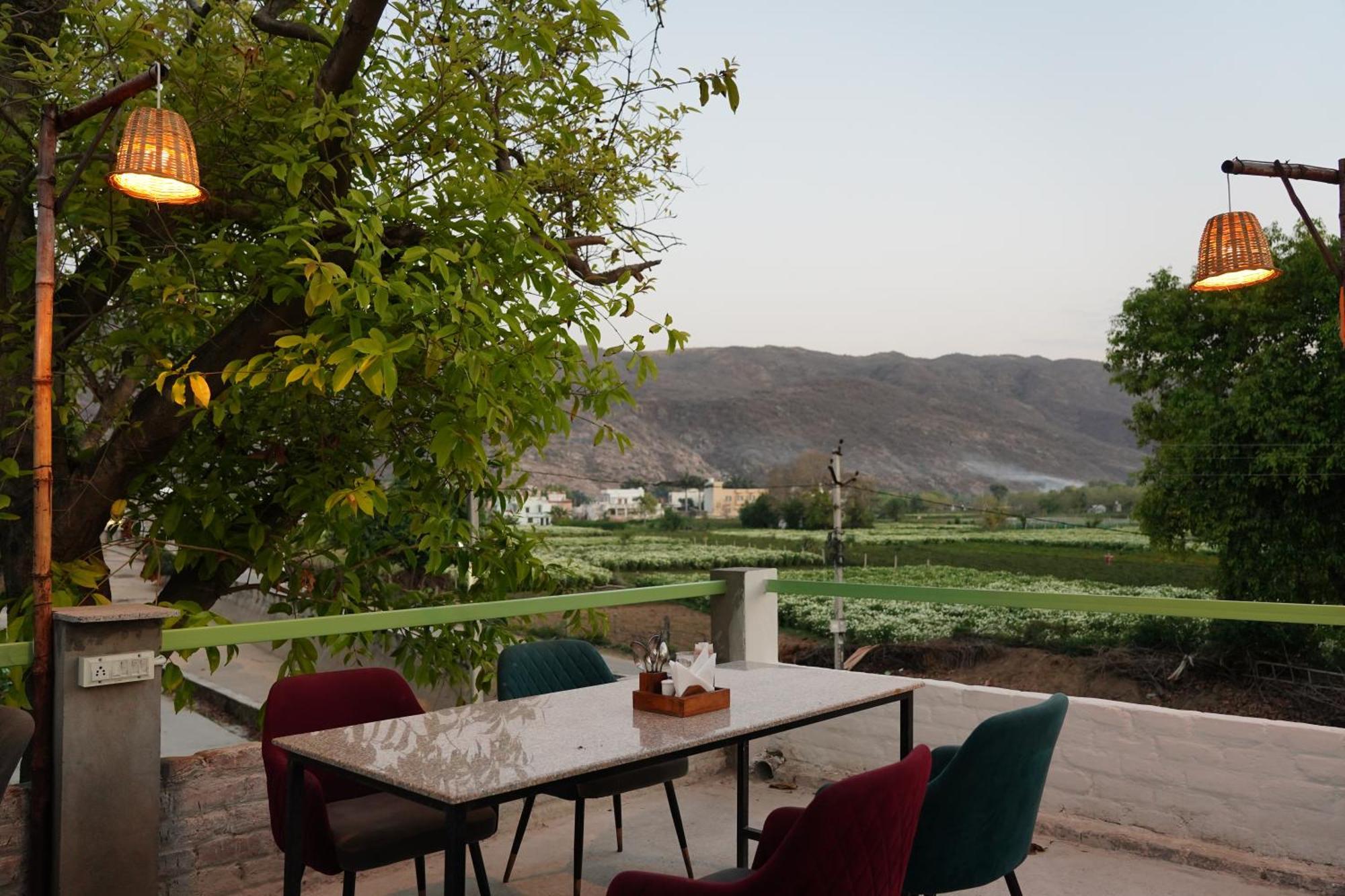 Heli Pushkar Hotel Exterior photo